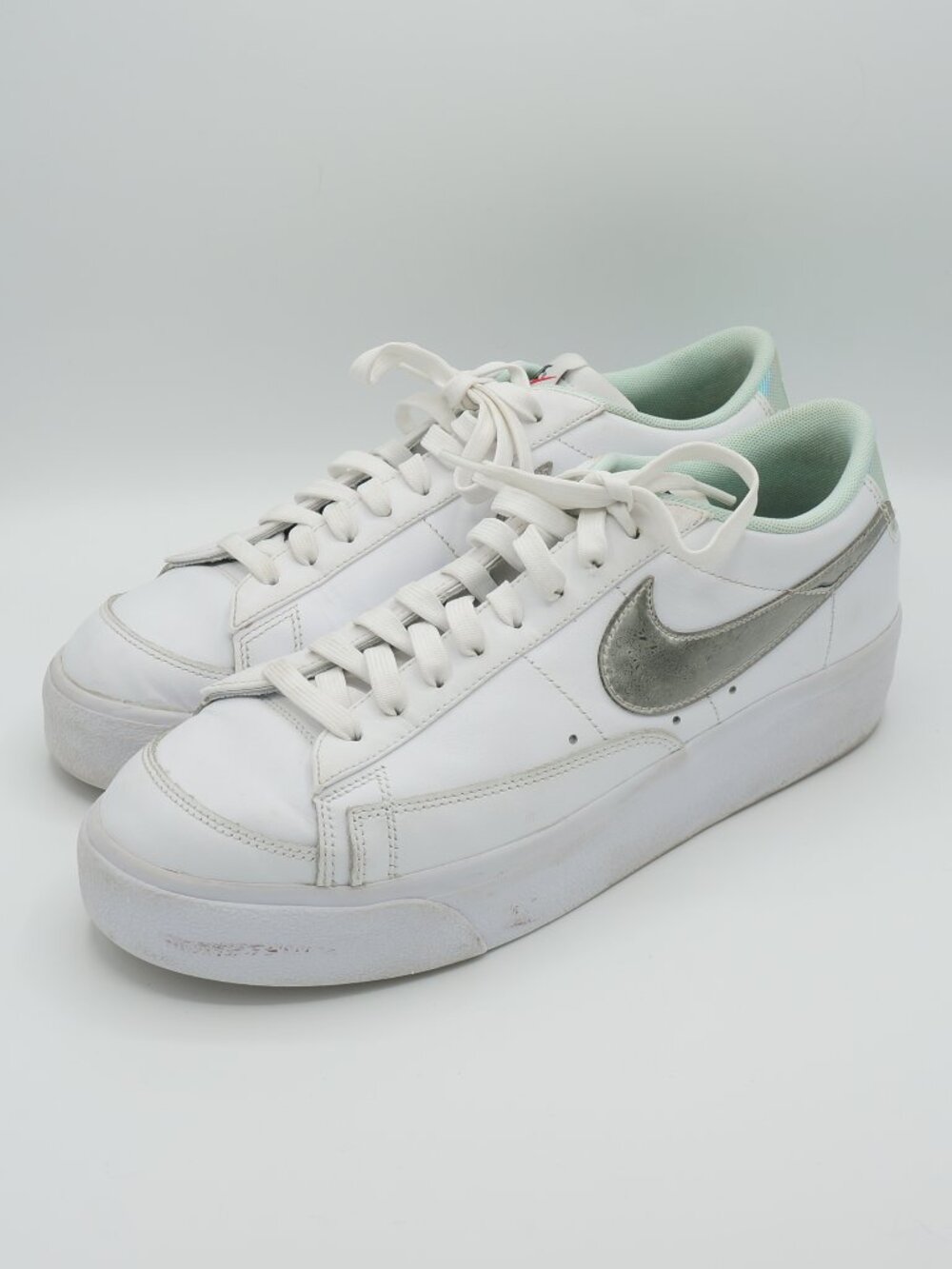 Nike Blazer Low Platform "White Mint Foam" Metallic Women's Size 12 DQ7654-100